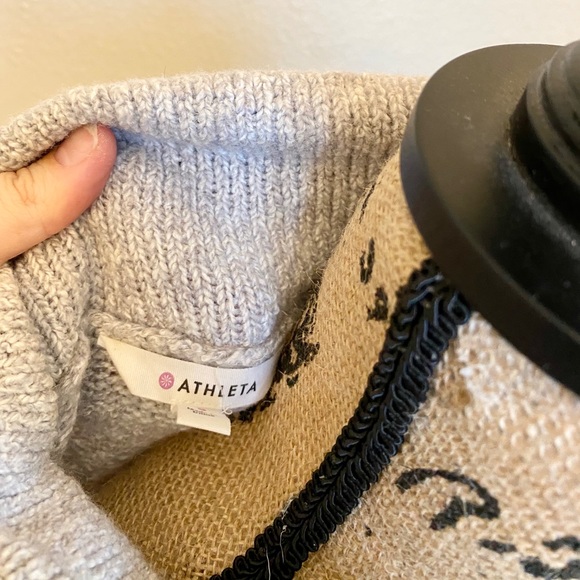 ~ Athleta ~ long sleeve wide turtleneck small - Picture 5 of 6